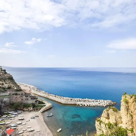 Appartamento 1 Bedroom Amazing In *